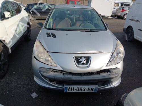 Brugte PEUGEOT 206+ (2L_, 2M_) 1.4 i (73 hp) 4412960