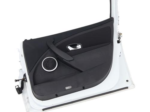 right-front-door-renault-megane-iii-hatchback-bz01_-b3_-2008-38287867 main image