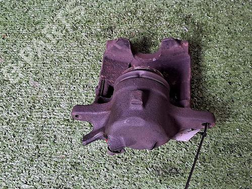 Used Right front brake caliper Right front brake caliper PEUGEOT 406 (8B) 2.0 HDI 90 (90 hp) 30067001 30067001