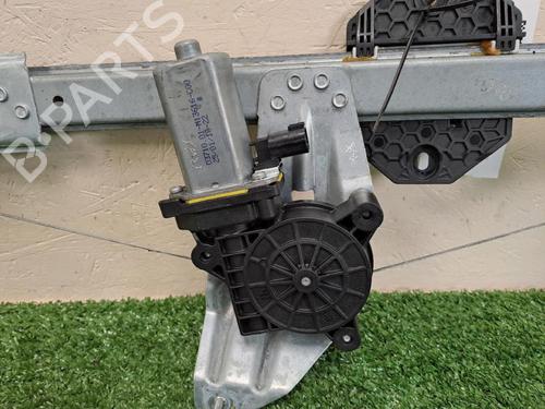 right-front-window-motor-dacia-sandero-ii-2012-30065532 main image