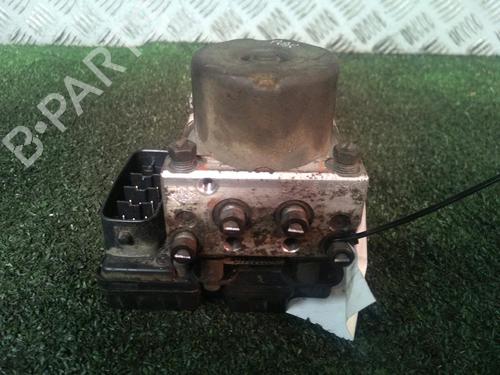 ABS Bremseaggregat TOYOTA YARIS (_P1_) 1.3 (NCP10, SCP12_) (86 hp) 17159521