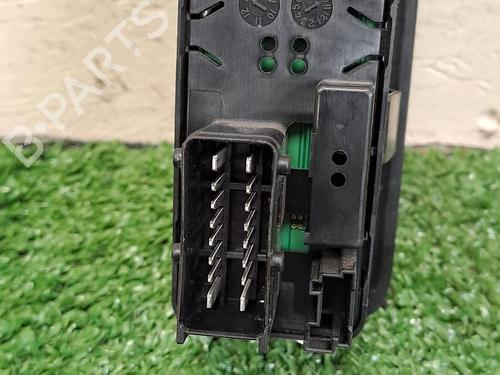 Used Left front window switch CITROËN C3 II (SC_) 1.4 HDi 70 (SC8HZC, SC8HR0, SC8HP4) (68 hp) 30068387