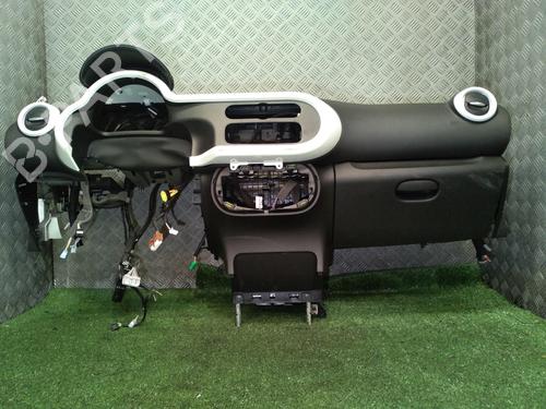 Instrumentbræt RENAULT TWINGO III (BCM_, BCA_) 1.0 SCe 70 (BCMB) (69 hp) 26591195