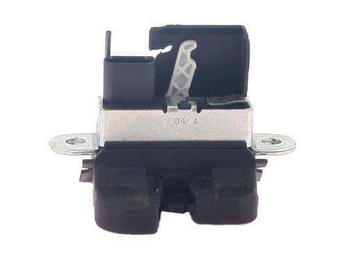 Bagklap lås VW POLO V (6R1, 6C1) 1.4 TDI (75 hp) 31813054