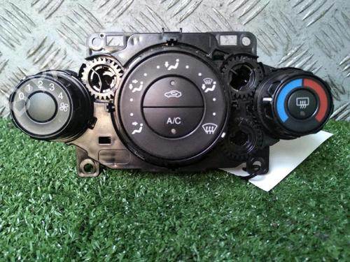 Used Climate control Climate control FORD FIESTA VI (CB1, CCN) 1.4 TDCi (68 hp) 30071353 30071353