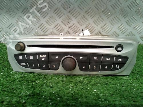 Used Radio RENAULT MEGANE III Hatchback (BZ0/1_, B3_) 1.5 dCi (86 hp) 17159752