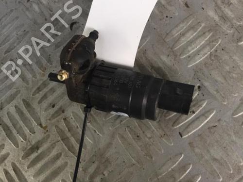 Used Washer pump Washer pump VW TOURAN (1T1, 1T2) 1.9 TDI (105 hp) 30071764 30071764
