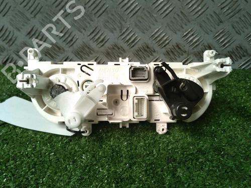 Used Climate control Climate control 30071390 30071390