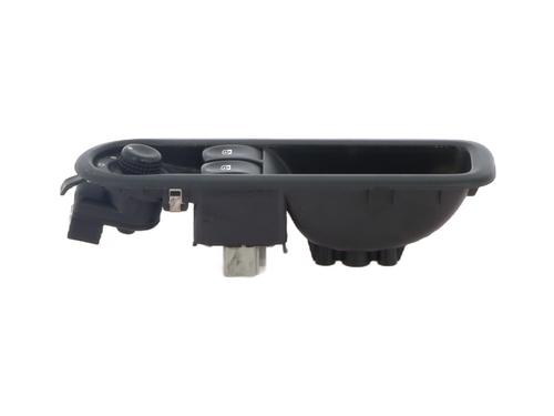 left-front-window-switch-renault-clio-iii-br01-cr01-2005-2006-2007-2008-2009-2010-2011-2012-2013-2014-34520677 main image