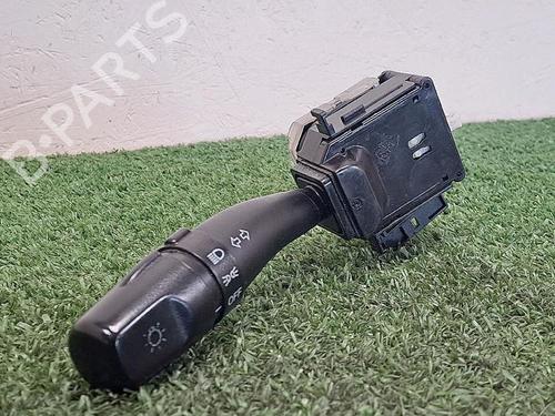 Switch HYUNDAI SANTA FÉ I (SM) 2.0 CRDi 4x4 | BP30064017I30