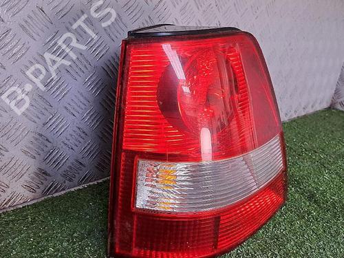 Left taillight KIA SORENTO I (JC) 2.5 CRDi 4WD | BP30064568C34 