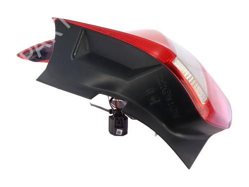 right-taillight-ford-focus-iii-2010-2011-2012-2013-2014-2015-2016-2017-2018-2019-2020-33454143 main image