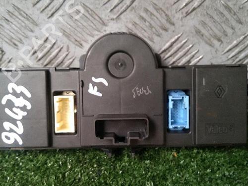 Climate control RENAULT CLIO III (BR0/1, CR0/1) 1.4 16V | BP30072122I5