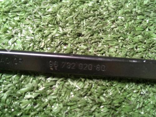 Front windshield wiper arm PEUGEOT 2008 I (CU_) 1.6 BlueHDi 100 | BP14545627C143 