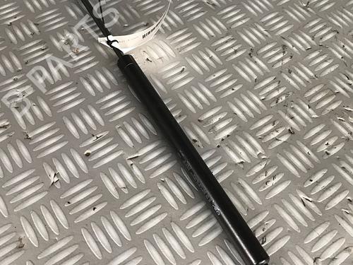 Used Tailgate lift support PEUGEOT 206 Hatchback (2A/C) [1998-2012]  30074581