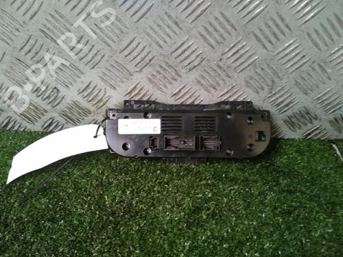 Used Climate control Climate control 30072280 30072280