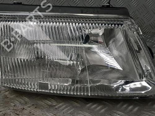 Right headlight VW PASSAT B5 (3B2) 2.8 V6 Syncro/4motion | BP29948739C29
