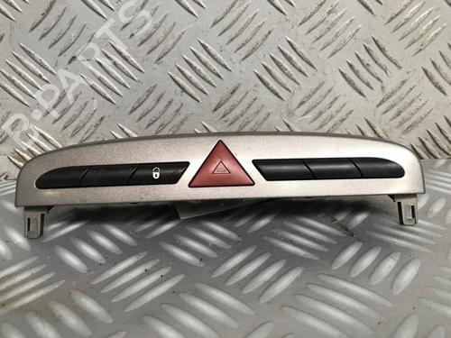 Used Warning switch Warning switch PEUGEOT 308 I (4A_, 4C_) 1.6 HDi (90 hp) 30074342 30074342