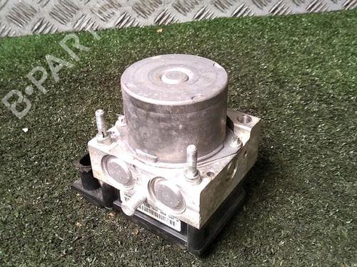 Used ABS pump RENAULT CLIO II (BB_, CB_) 1.5 dCi (B/CB07) (65 hp) 30073204