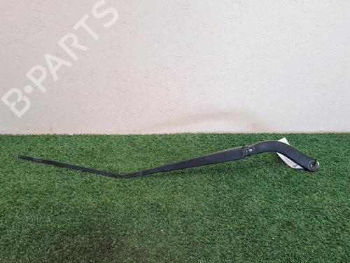 Used Front windshield wiper arm RENAULT TWINGO III (BCM_, BCA_) 1.0 SCe 70 (71 hp) 25586351
