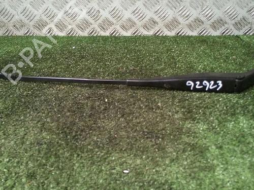 Used Front windshield wiper arm PEUGEOT 2008 I (CU_) 1.6 BlueHDi 100 (100 hp) 30072833