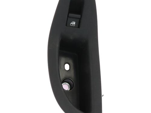 Used Right rear window switch Right rear window switch FIAT 500X (334_) 1.4 (334AXC1B, 334AXC11) (140 hp) 33704789 33704789