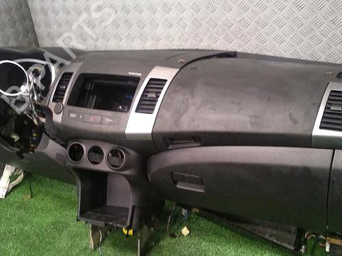 Dashboard PEUGEOT 4007 (VU_, VV_) 2.2 HDi | BP29949973C46 