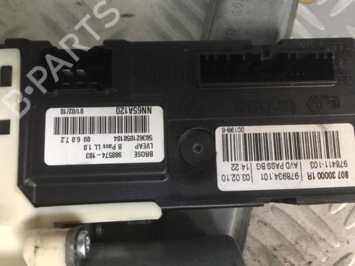 Front right window mechanism RENAULT LAGUNA III Grandtour (KT0/1) 2.0 dCi (KT07, KT0J, KT14, KT1A, KT1S) | BP30072798C23
