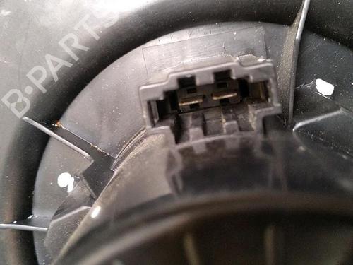 Heater blower motor SEAT IBIZA IV (6J5, 6P1) 1.6 TDI | BP29952911M62