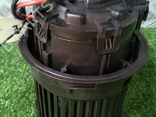 Heater blower motor PEUGEOT 208 I (CA_, CC_) 1.2 VTI 82 | BP30071328M62 