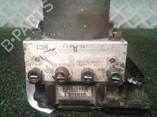 Used ABS pump RENAULT CLIO II (BB_, CB_) 1.5 dCi (100 hp) 29951729