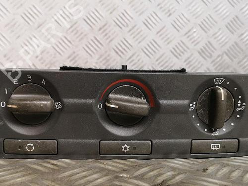 Used Climate control VOLVO S40 I (644) 1.6 (105 hp) 30069552