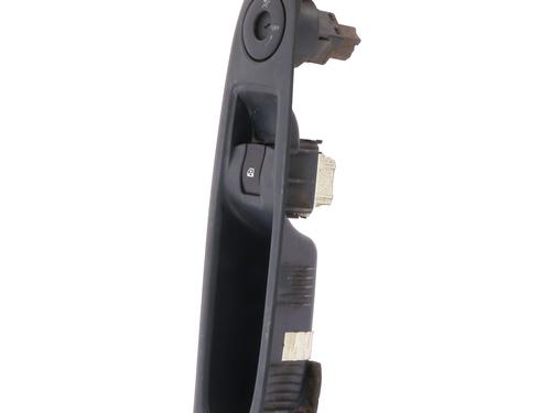 Mando elevalunas delantera derecho RENAULT CLIO II (BB_, CB_) 1.5 dCi (B/CB07) (65 hp) 30542133