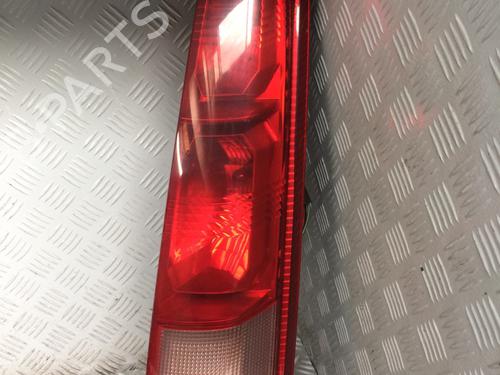 Used Right taillight NISSAN X-TRAIL I (T30) 2.2 Di 4x4 (114 hp) 21635182