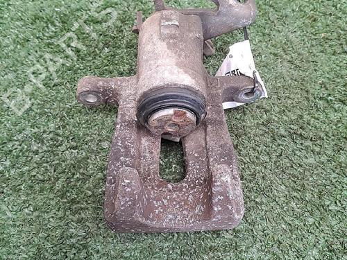 Venstre bremsekaliber bag RENAULT MEGANE III Hatchback (BZ0/1_, B3_) 1.5 dCi (BZ0C) (90 hp) 30066282