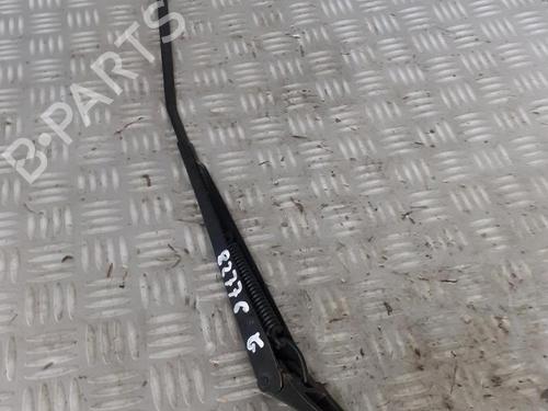 Used Front windshield wiper arm PEUGEOT 3008 I MPV (0U_) 2.0 HDi 150 / BlueHDi 150 (150 hp) 14546081