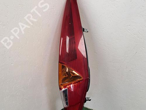 Used Right taillight Right taillight FIAT PUNTO (188_) 1.2 16V 80 (188.233, .235, .253, .255, .333, .353, .639,... (80 hp) 29948747 29948747