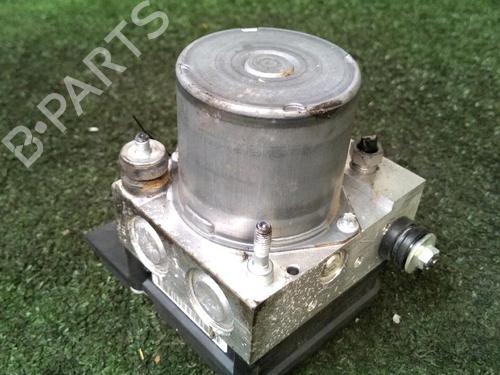 Used ABS pump PEUGEOT 3008 I MPV (0U_) 1.6 HDi (112 hp) 17158150