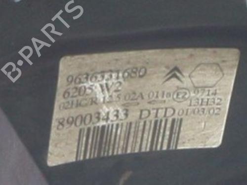 Right headlight CITROËN SAXO (S0, S1) 1.4 VTS | BP31809175C29