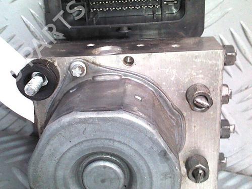 ABS pump RENAULT TWINGO III (BCM_, BCA_) 1.0 SCe 70 | BP29951960M43 - Image 4