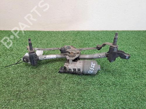 Used Front wiper motor RENAULT TWINGO II (CN0_) 1.5 dCi (CN0E) (64 hp) 24821794