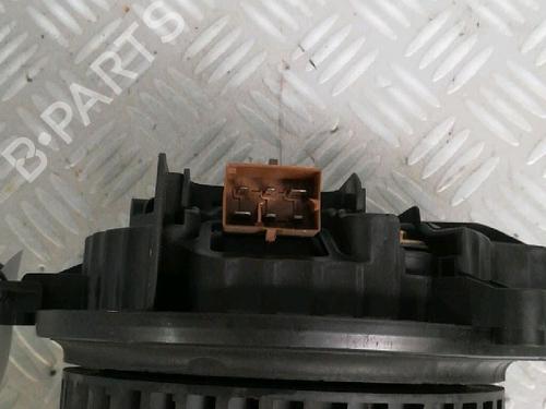 Used Heater blower motor Heater blower motor AUDI A4 B6 (8E2) 1.9 TDI (130 hp) 30065336 30065336