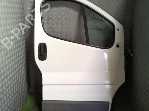 Used Right front door RENAULT TRAFIC II Bus (JL) 2.0 dCi 90 (JL00, JL01, JL0H, JL0M, JL0P, JL0S) (90 hp) 28527402