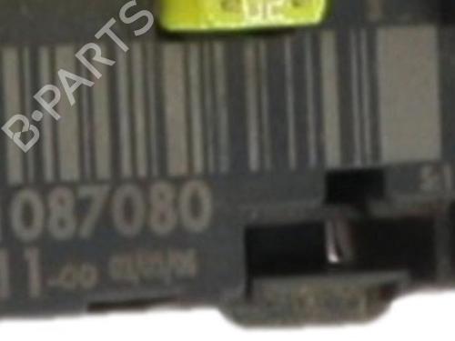 fuse-box-peugeot-307-3ac-2000-2001-2002-2003-2004-2005-2006-2007-2008-2009-2010-2011-2012-36655510 main image