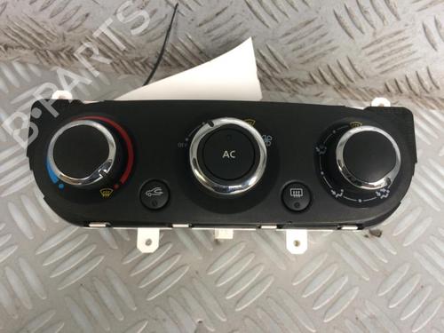 Used Climate control Climate control RENAULT CLIO IV (BH_) 0.9 TCe 90 (BHNF, BHMA, BHMH, BHJK, BHJR) (90 hp) 30070766 30070766