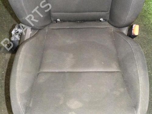 Right front seat RENAULT CLIO V (B7_) 1.0 SCe 75 (B7M5) | BP20713493C16 