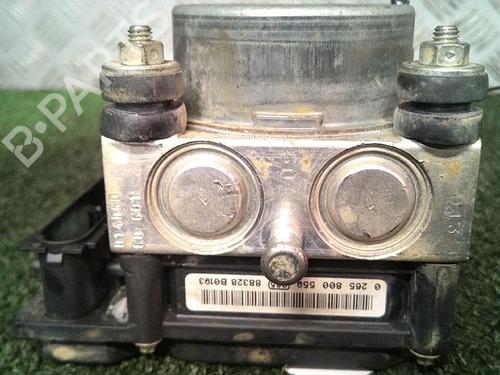 Used ABS pump RENAULT CLIO III (BR0/1, CR0/1) 1.5 dCi (BR0H, CR0H, CR1S, BR1S) (106 hp) 30073632