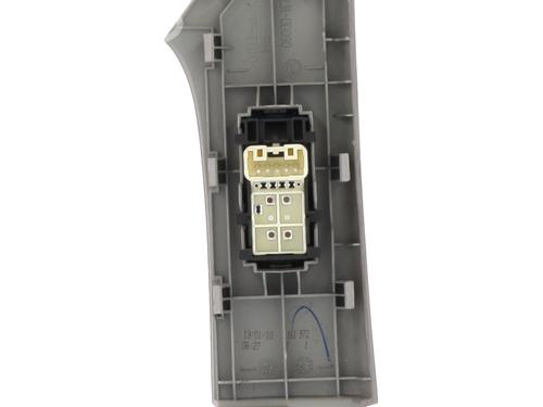 right-front-window-switch-toyota-yaris-_p9_-2005-2006-2007-2008-2009-2010-2011-2012-2013-2014-30678662 main image