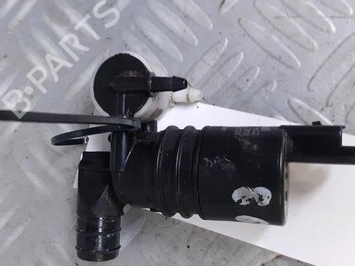 Used Washer pump PEUGEOT 5008 (0U_, 0E_) 2.0 HDi (163 hp) 30070010