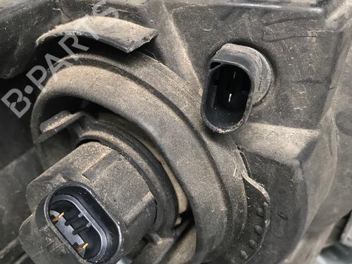 Left headlight BMW 3 Touring (E46) 320 d | BP21635161C28 